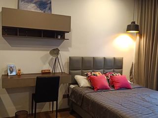 Wohnung zur Miete mit Studio in Bang Rak, Bangkok