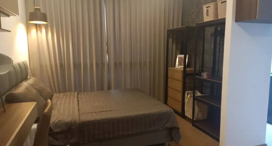Wohnung zur Miete mit Studio in Bang Rak, Bangkok