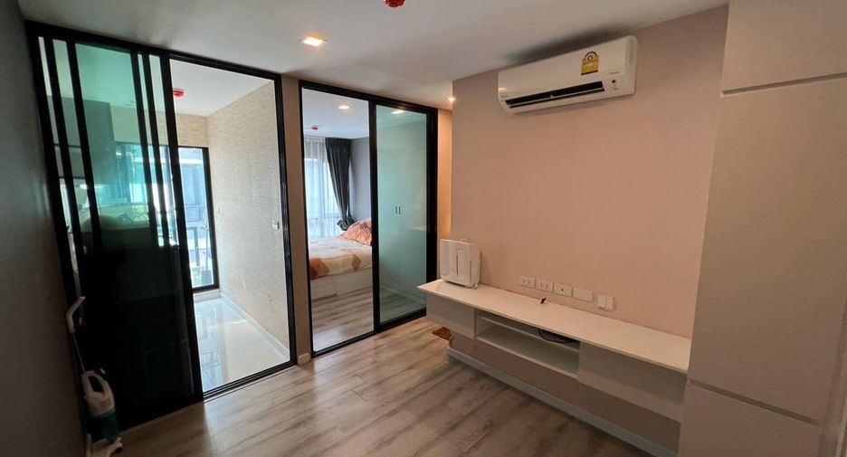 For sale 1 bed condo in Mueang Samut Prakan, Samut Prakan
