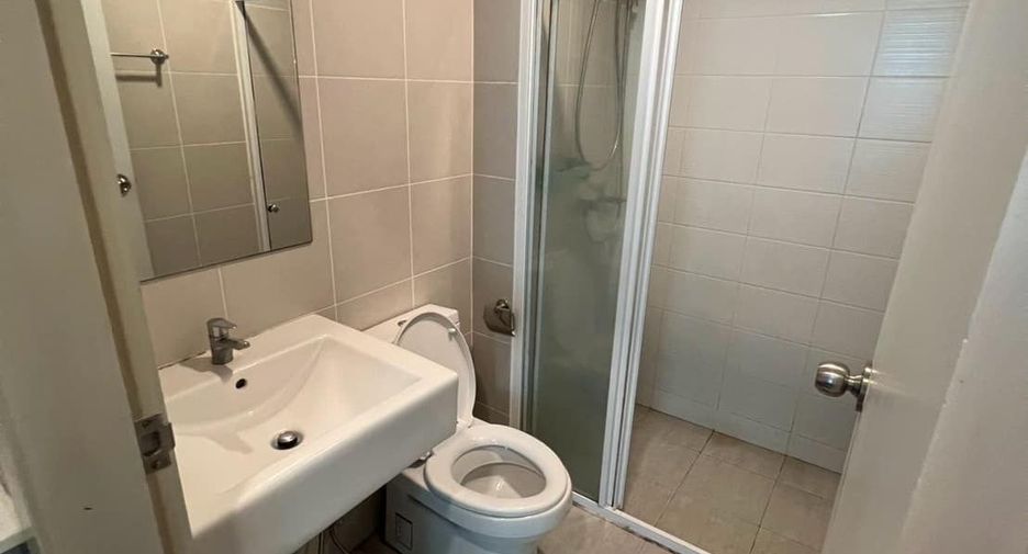 For sale 1 bed condo in Mueang Samut Prakan, Samut Prakan