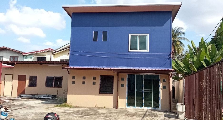 Haus zur Miete mit 2 Zimmer in Taling Chan, Bangkok