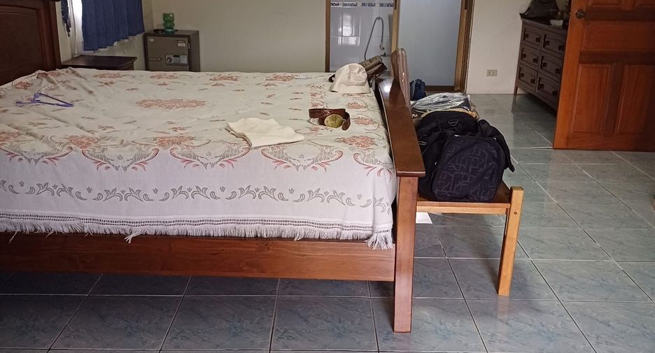 Casa en venta de 5 habitaciones en Bang Lamung, Chonburi