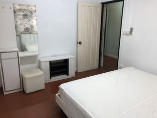 For rent 3 bedrooms house in Huai Khwang, Bangkok