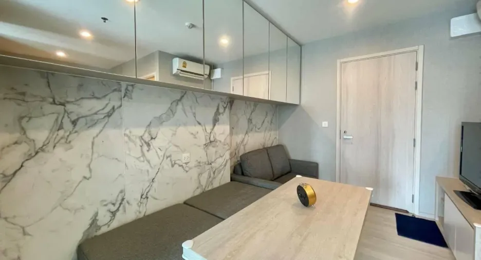 For rent 1 bed condo in Watthana, Bangkok