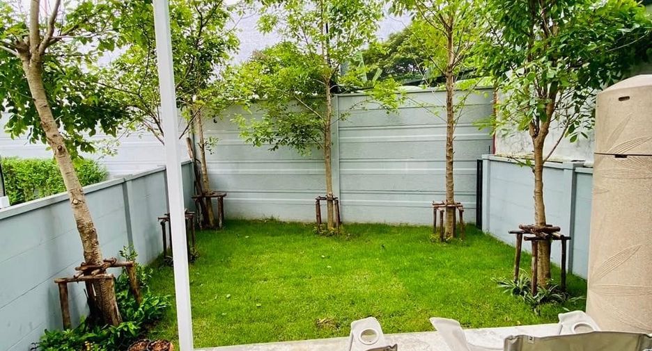 For rent 3 bedrooms townhouse in Sai Mai, Bangkok