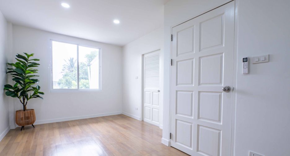 For sale 3 bedrooms townhouse in Mueang Phuket, Phuket