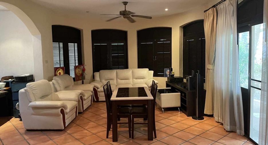 For sale 4 bedrooms house in Bang Lamung, Chonburi