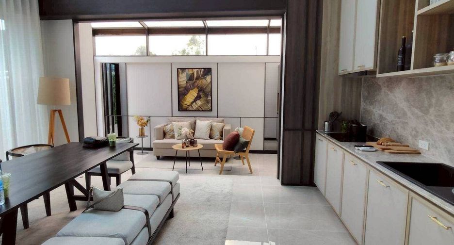 For rent 4 ベッドルーム townhouse in Bang Khen, Bangkok