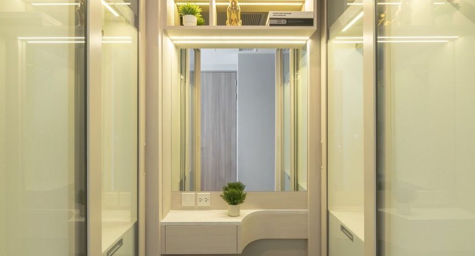 For rent 1 bed condo in Watthana, Bangkok