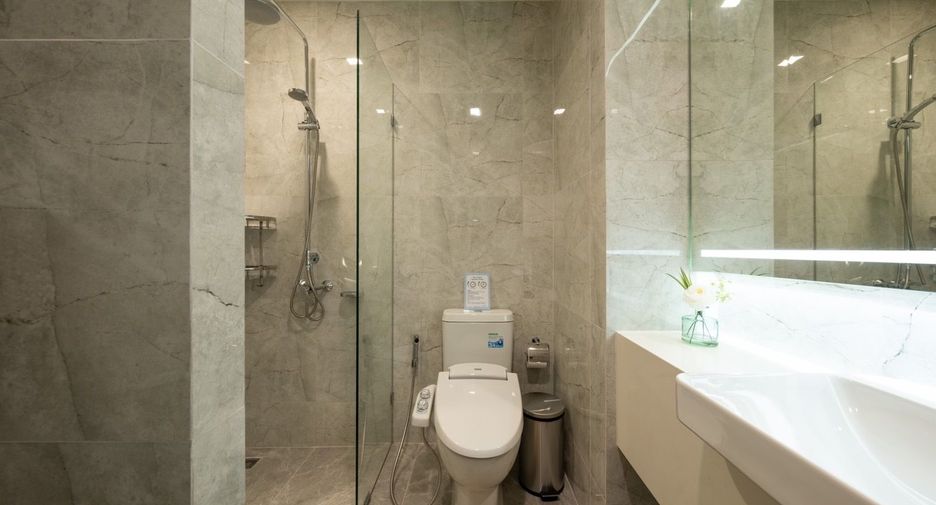 For rent 1 bed condo in Watthana, Bangkok