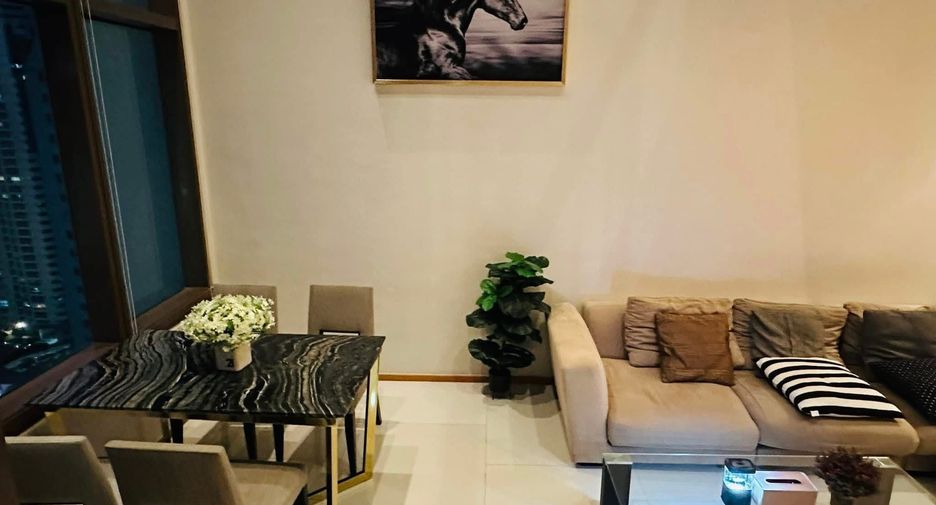 Condo en alquiler de 1 habitaciones en Khlong Toei, Bangkok