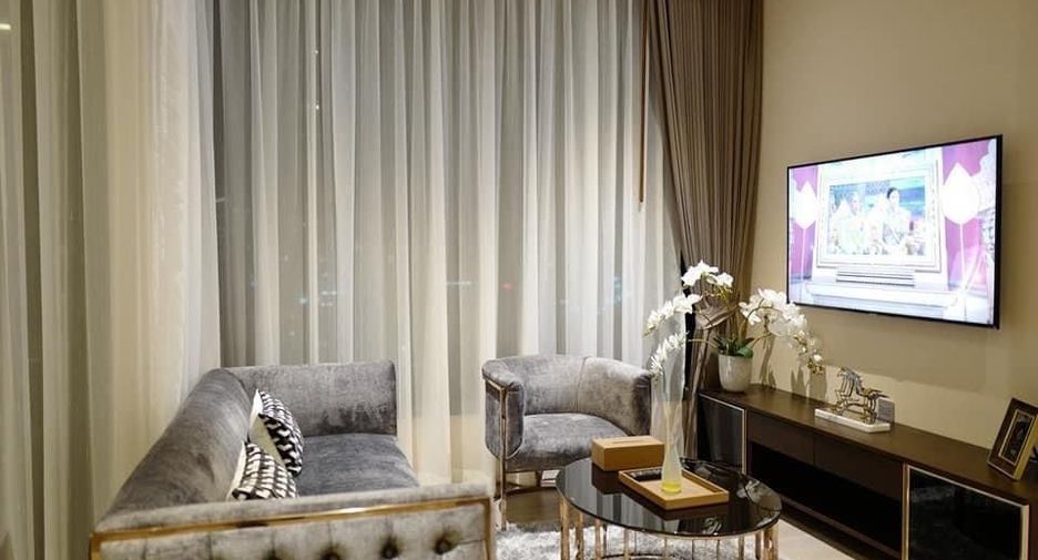 For rent 2 bedrooms condo in Watthana, Bangkok