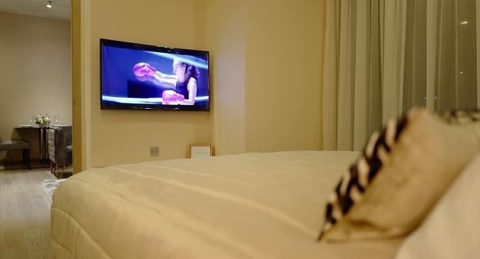 For rent 2 bedrooms condo in Watthana, Bangkok