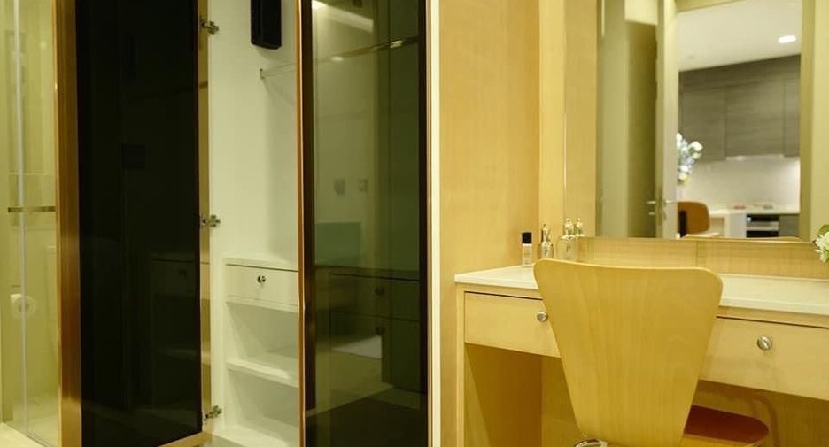 For rent 2 bedrooms condo in Watthana, Bangkok