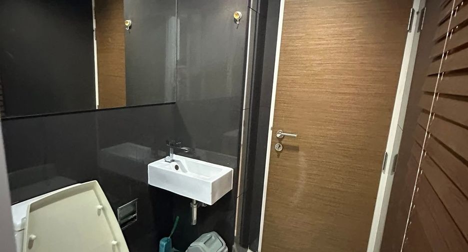 For rent 1 bed condo in Phaya Thai, Bangkok