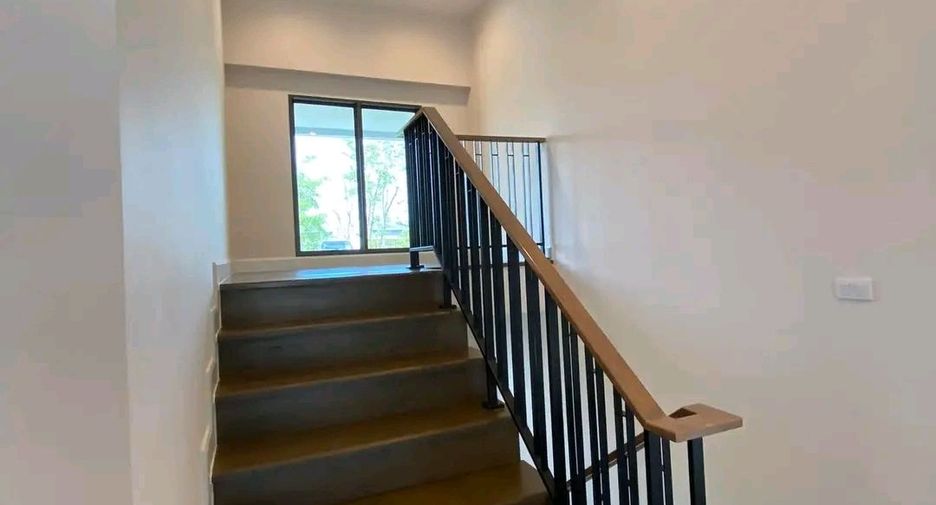 For sale 4 bedrooms house in Pak Kret, Nonthaburi