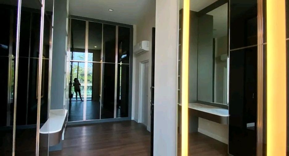 For sale 4 bedrooms house in Pak Kret, Nonthaburi