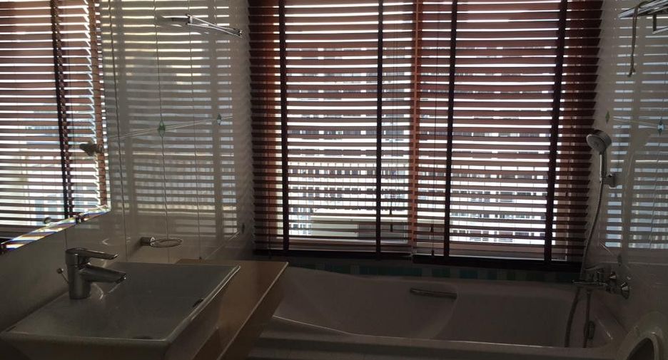 For rent 1 bed condo in Watthana, Bangkok