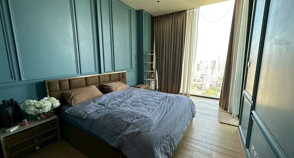 For rent 2 bedrooms condo in Pathum Wan, Bangkok
