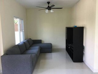Reihenhaus zum Kauf mit 3 Zimmer in Phasi Charoen, Bangkok