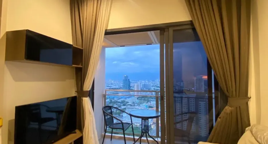 For sale 1 bed condo in Phaya Thai, Bangkok