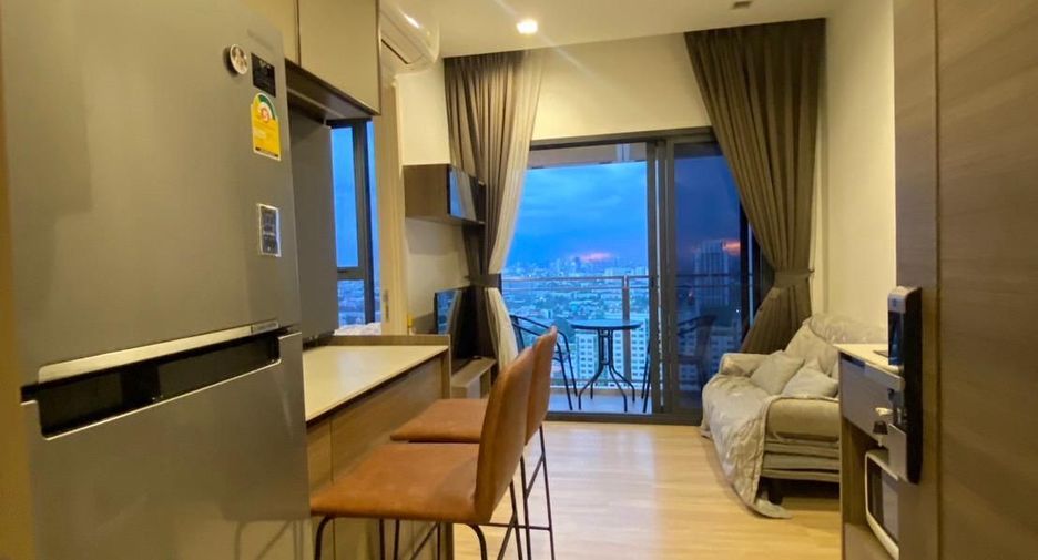 For sale 1 bed condo in Phaya Thai, Bangkok