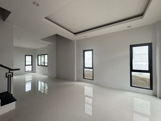 出售 3 卧室 联排别墅 在 Phuket Town, 普吉