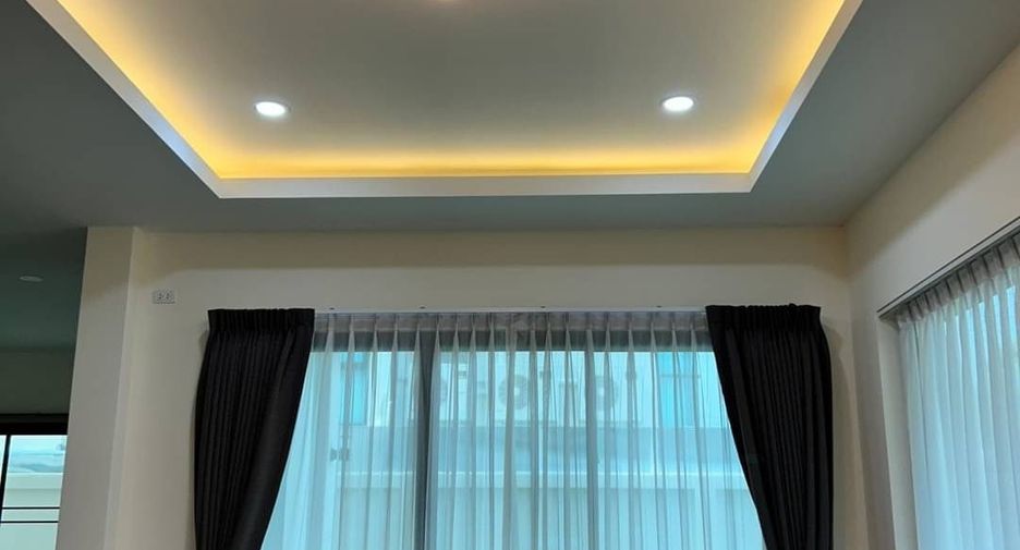For sale 4 ベッドルーム house in Bang Kapi, Bangkok