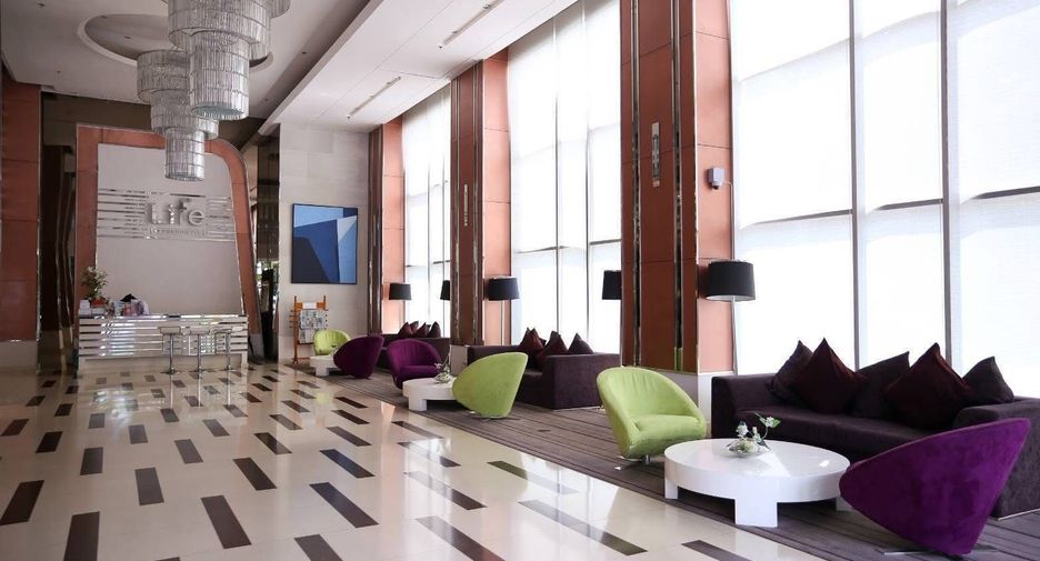 For rent 1 bed condo in Khlong Toei, Bangkok