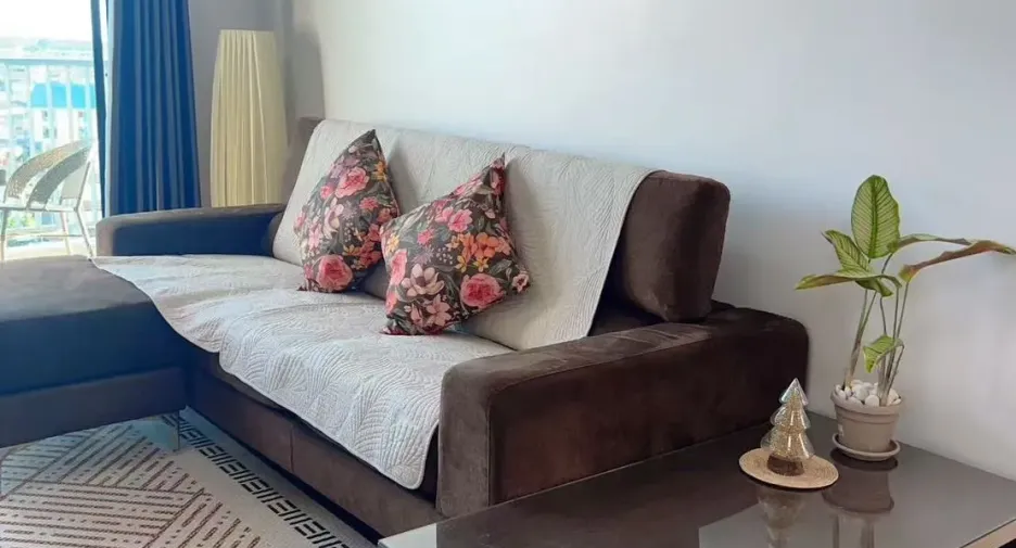 For rent 2 bedrooms condo in Mueang Phuket, Phuket
