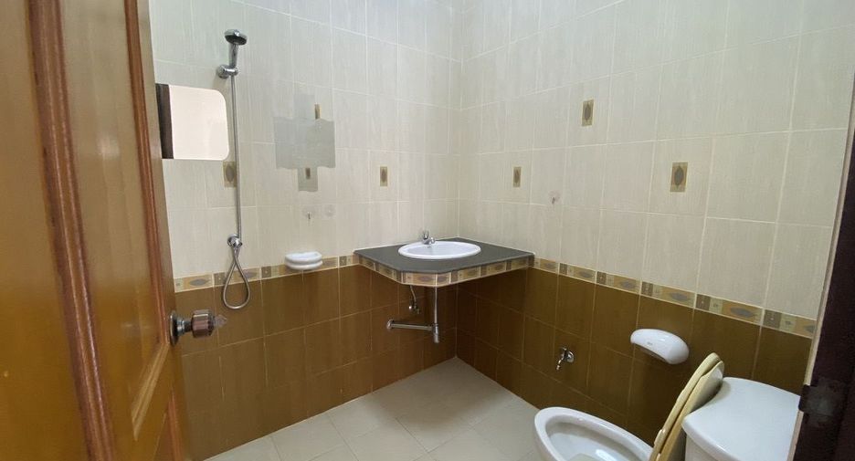 For sale そして for rent 2 ベッドルーム house in Bang Lamung, Chonburi