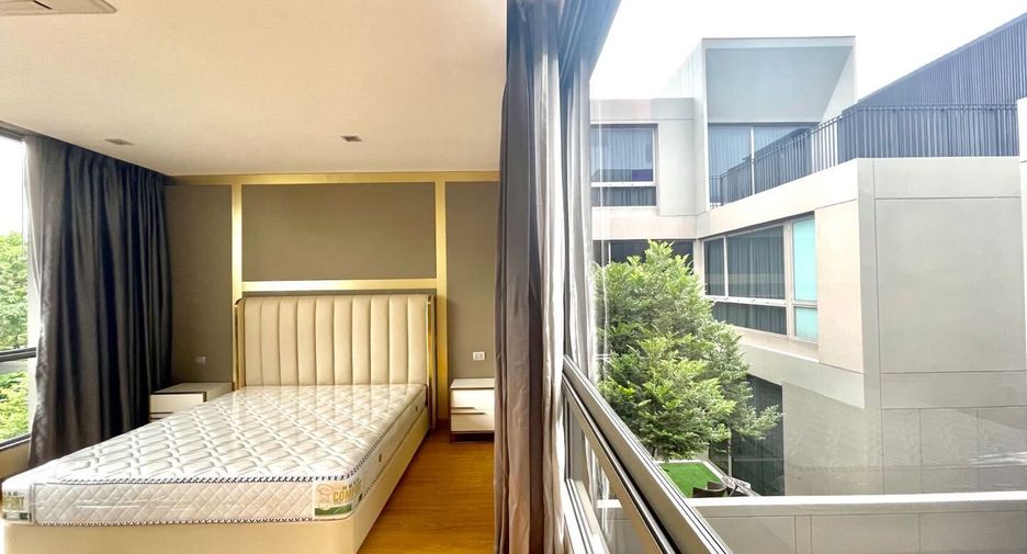 For rent 5 bedrooms house in Suan Luang, Bangkok