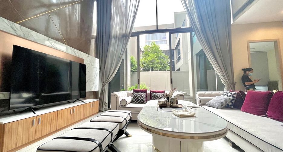 For rent 5 bedrooms house in Suan Luang, Bangkok