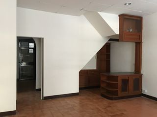 Продажа и аренда 3 спальни таунхаус в Чатучак, Бангкок