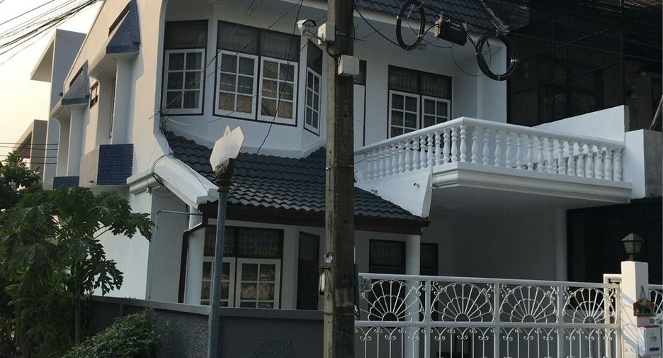 ขาย และ ให้เช่า 3 ห้องนอน ทาวน์เฮ้าส์ ใน จตุจักร, กรุงเทพฯ