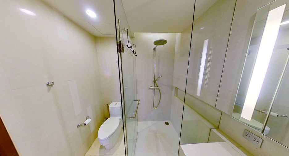 For rent 1 bed condo in Watthana, Bangkok