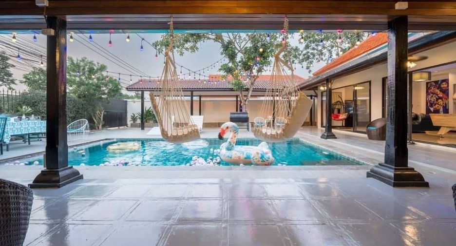 For sale and for rent 3 bedrooms villa in Bang Lamung, Chonburi