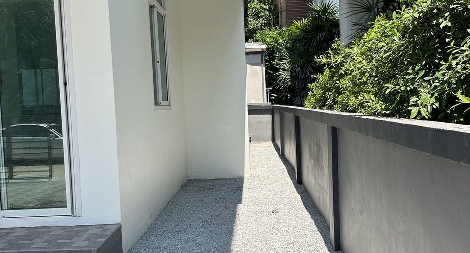 For sale 4 bedrooms house in Bang Phli, Samut Prakan