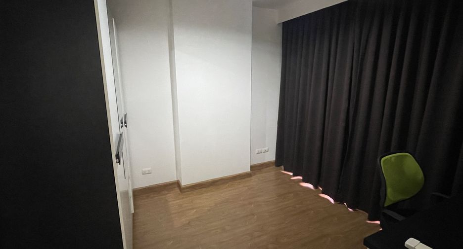 For sale 2 bedrooms condo in Phaya Thai, Bangkok