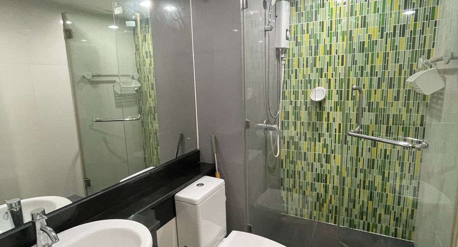 For sale 2 bedrooms condo in Phaya Thai, Bangkok