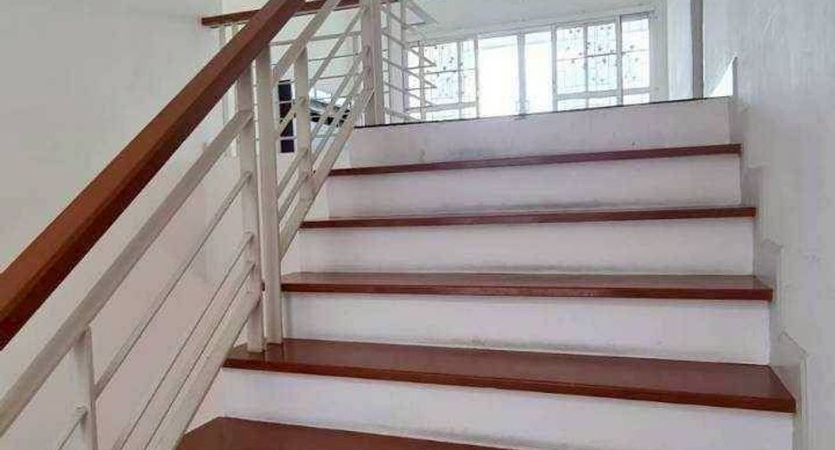 For sale 4 bedrooms house in Khlong Sam Wa, Bangkok