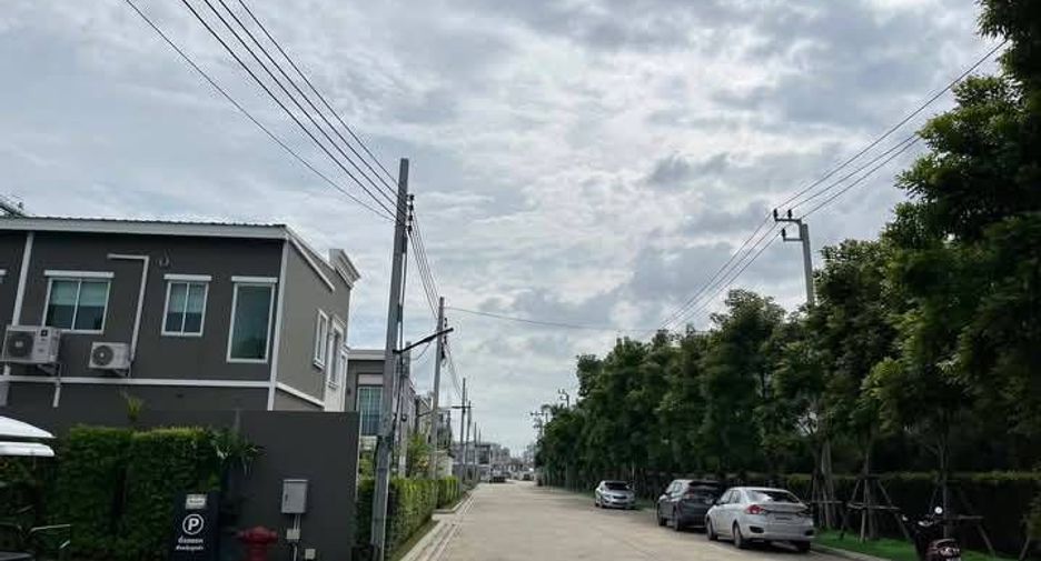 出售 3 卧室 联排别墅 在 Phra Pradaeng, Samut Prakan