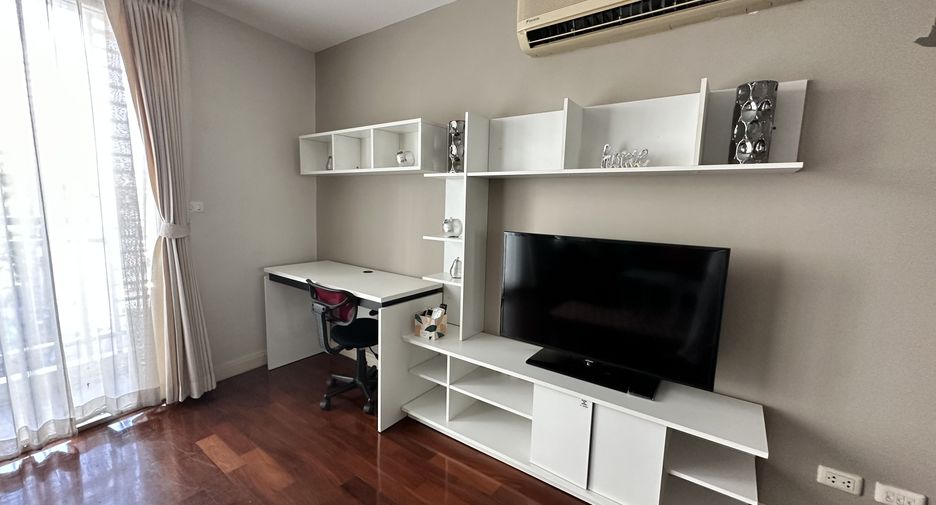 For sale and for rent 2 bedrooms condo in Watthana, Bangkok