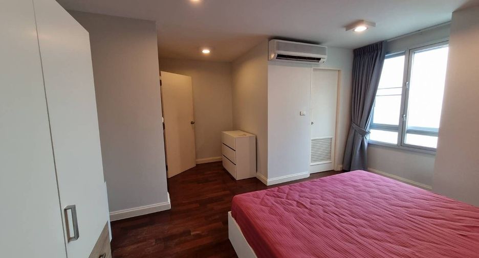 For sale and for rent 2 bedrooms condo in Watthana, Bangkok