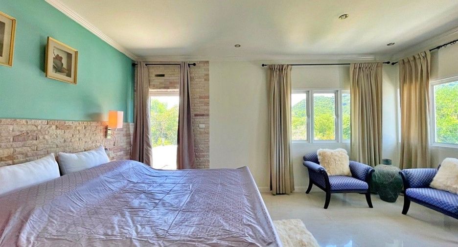 For sale 8 bedrooms house in Sattahip, Chonburi