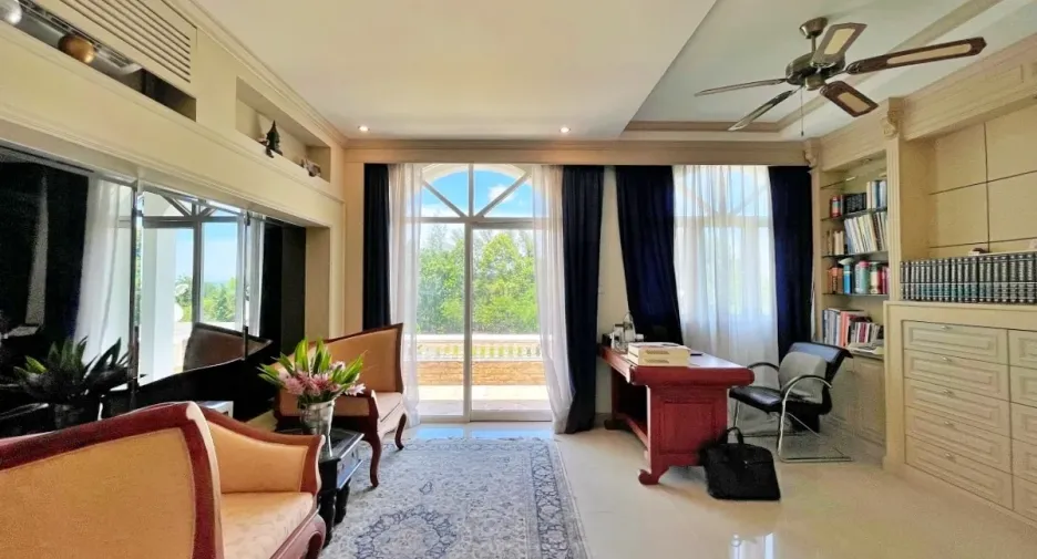 For sale 8 bedrooms house in Sattahip, Chonburi
