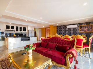 For sale 8 bedrooms villa in Kathu, Phuket
