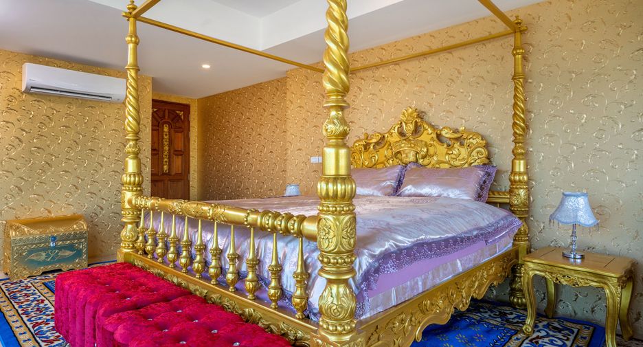For sale 8 bedrooms villa in Kathu, Phuket