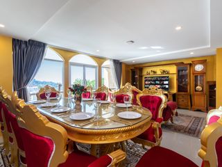 For sale 8 bedrooms villa in Kathu, Phuket