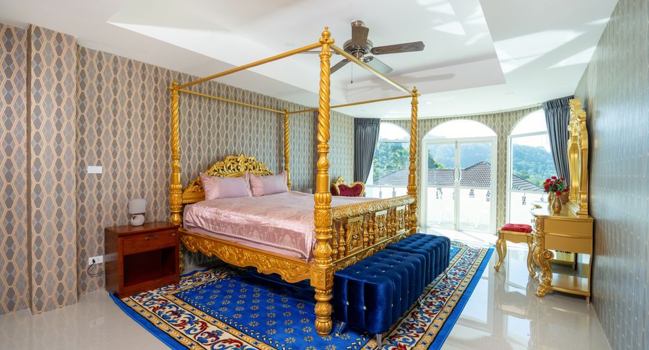 For sale 8 bedrooms villa in Kathu, Phuket